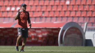 Las dudas de Holan para la Recopa