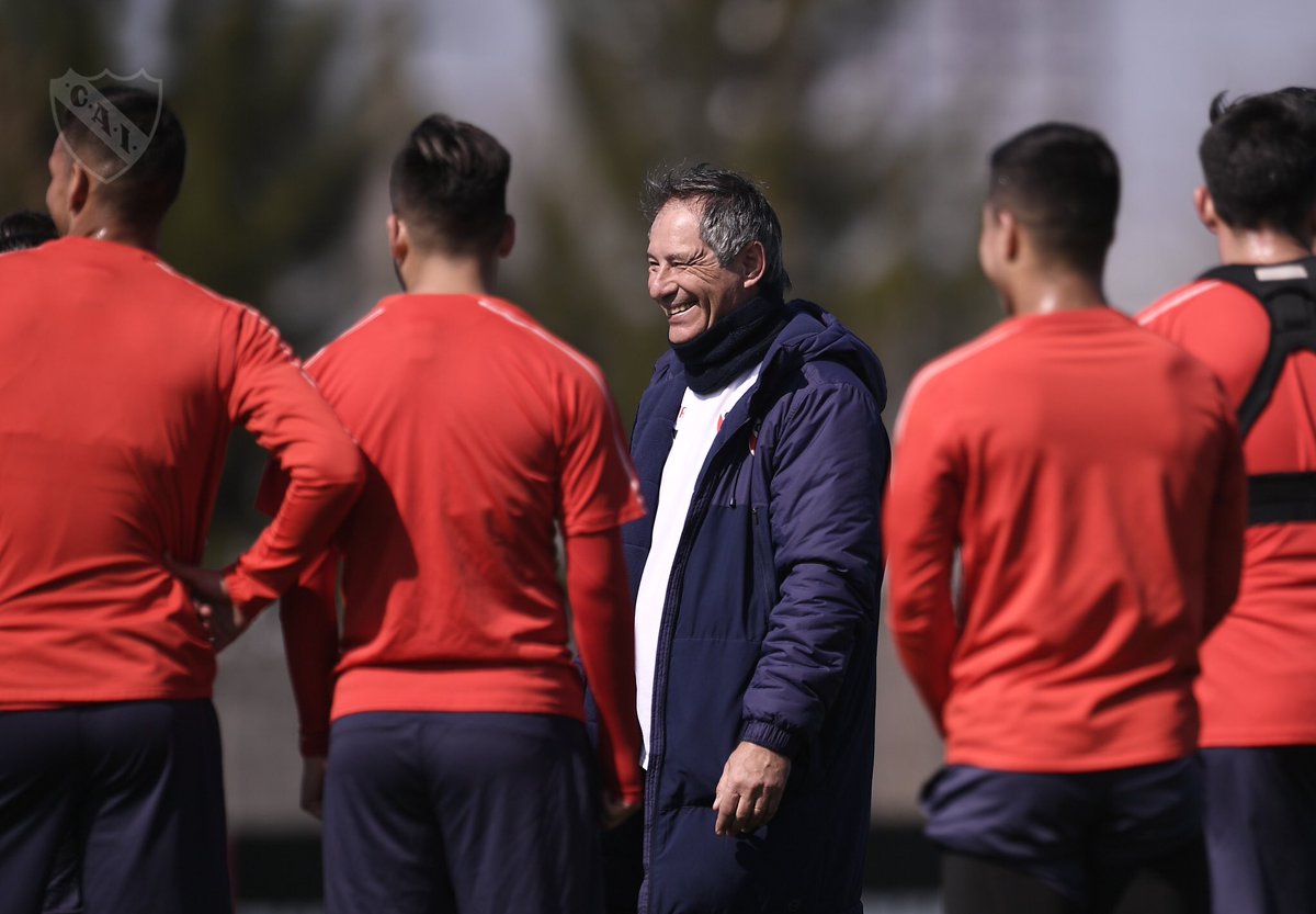 Los cambios de Holan para recibir a Colón