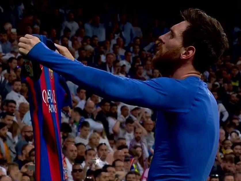 EL ESTADIO BERNABEU SE RINDIÓ A SUS PIES