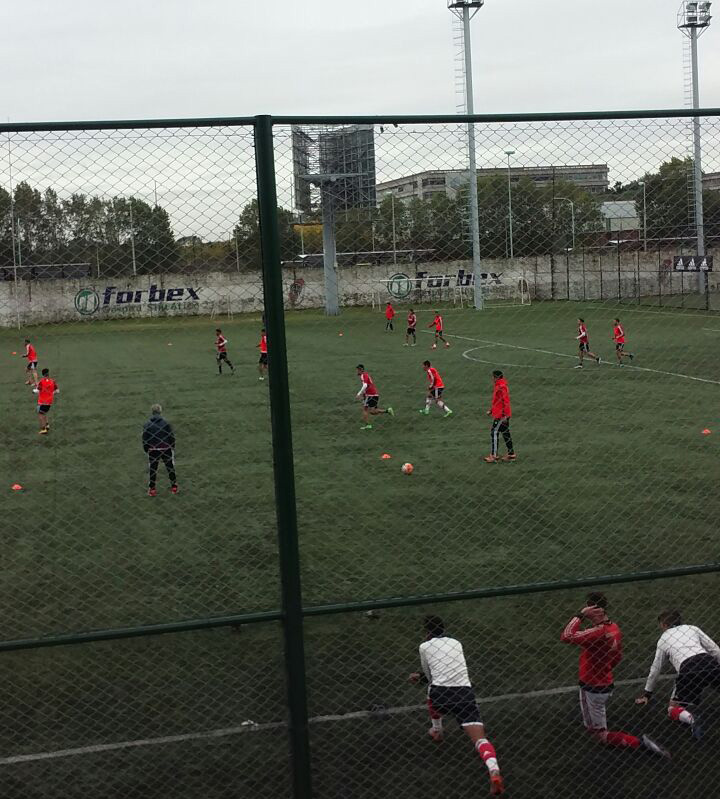 River apunta a Ecuador