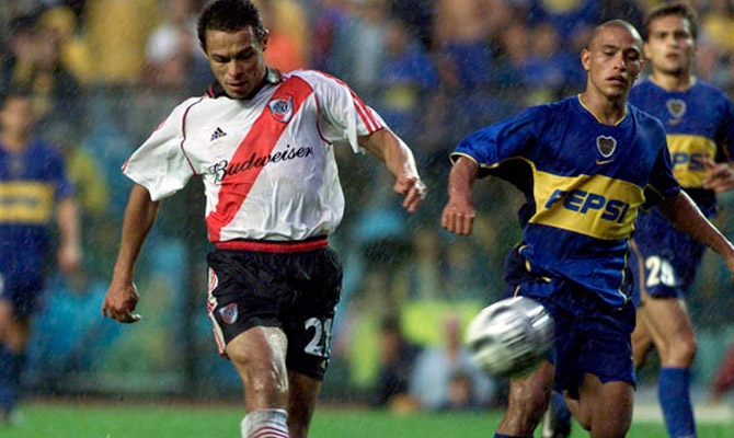 LA INOLVIDABLE VASELINA DE ROJAS