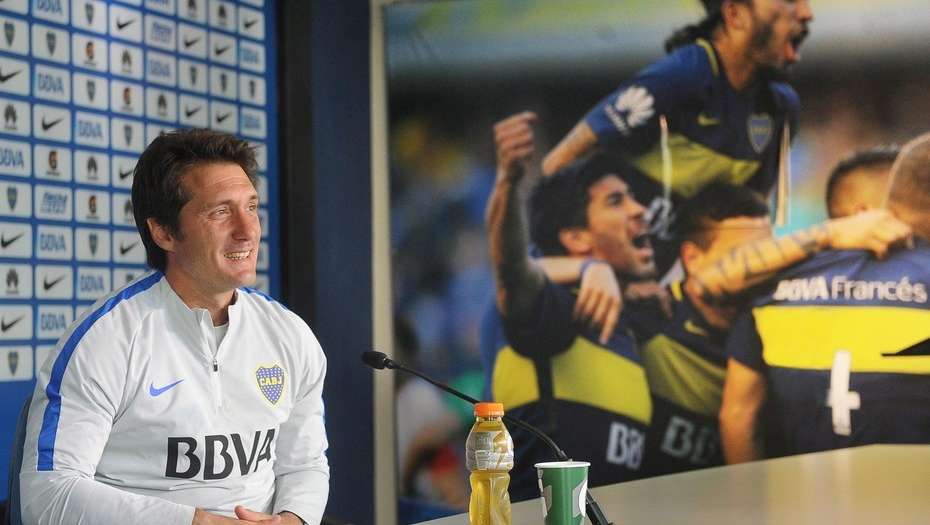 “ES PARA BOCA QUE LO MIRA POR TV”