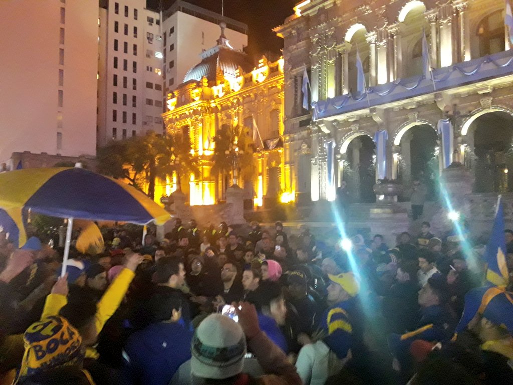 Locura y festejos en todo el país