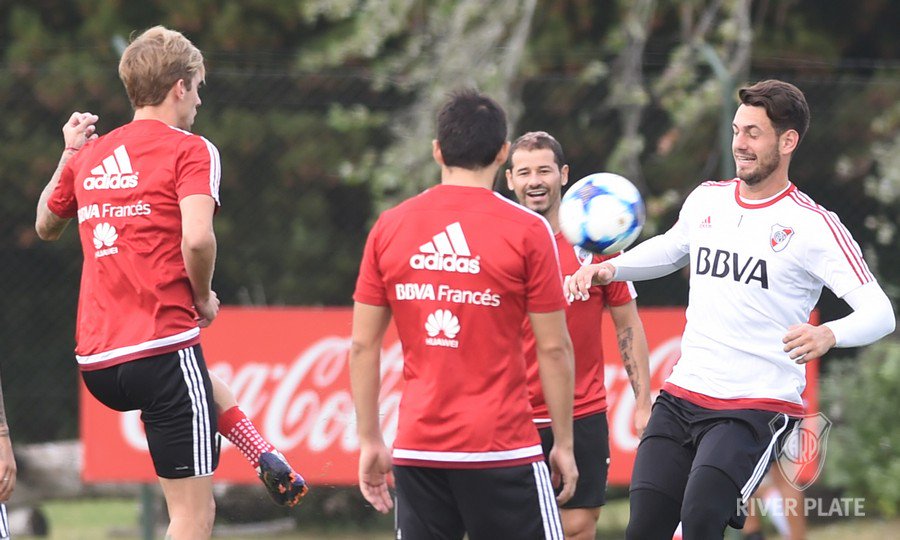 Contra Temperley con Mora por Nacho