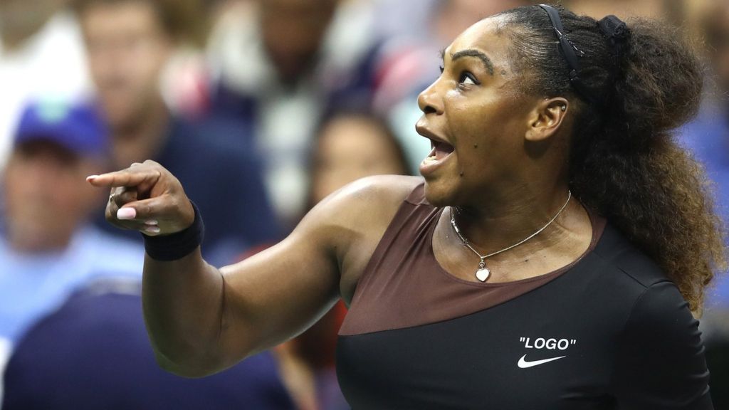 Serena Williams, multada con 17 mil dólares