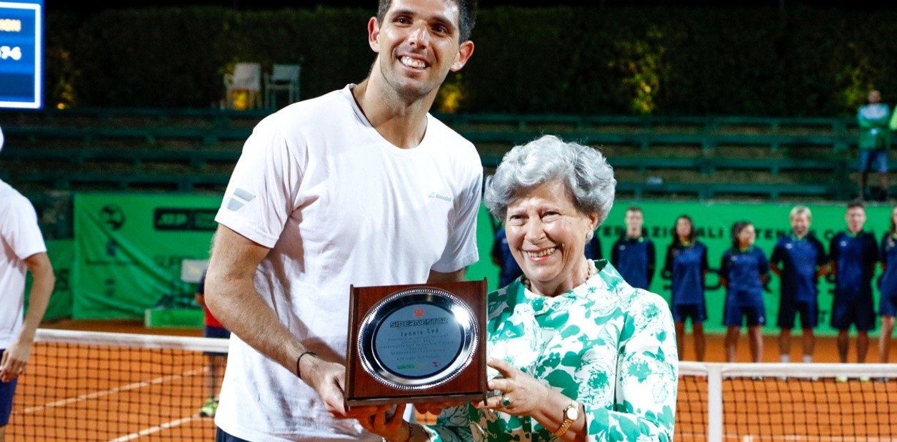 Delbonis se reencontró con un título