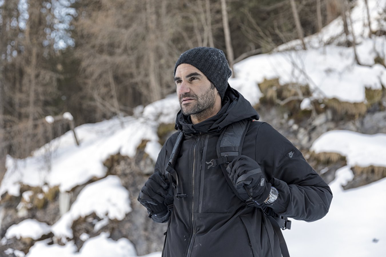 La mueve hasta en la nieve