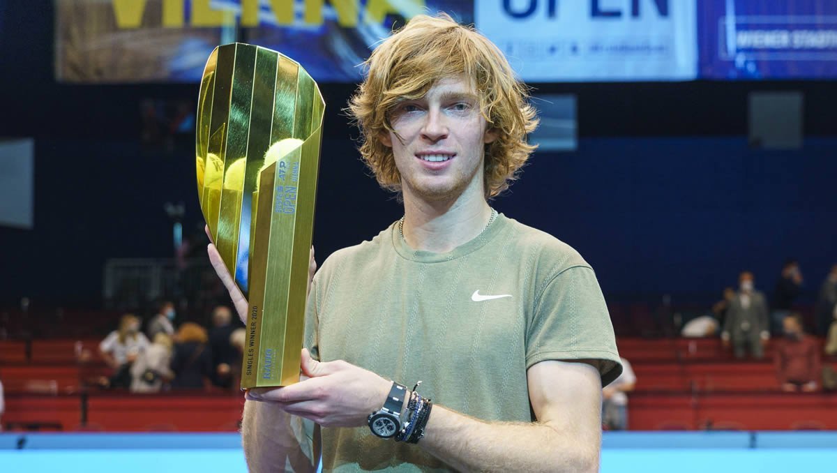 Rublev, una vez más, campeón