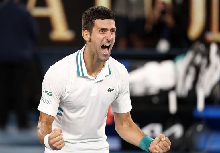 A sólo dos coronas, Nole se posiciona para desbancar a Roger y a Rafa
