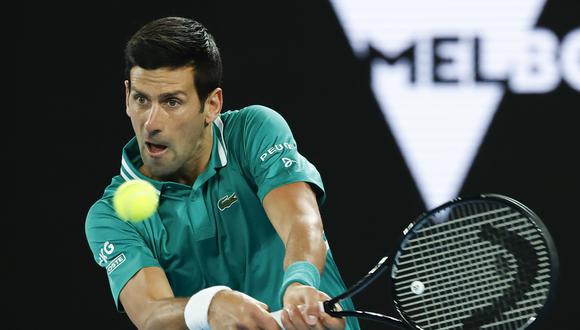 Djokovic sufrió, pero pasó a Tiafoe