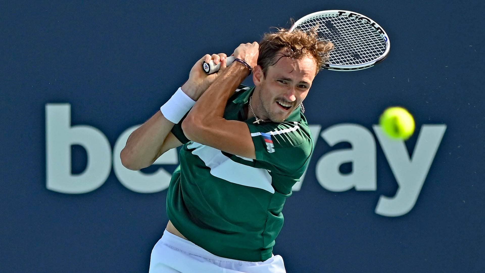 Medvedev, cada día más sólido en Miami