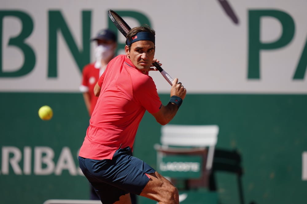 Federer dio el primer paso en Roland Garros