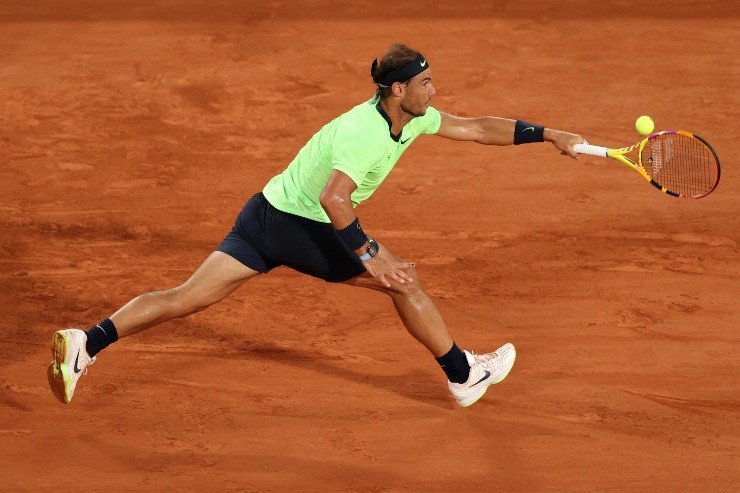 Nadal a paso firme en París