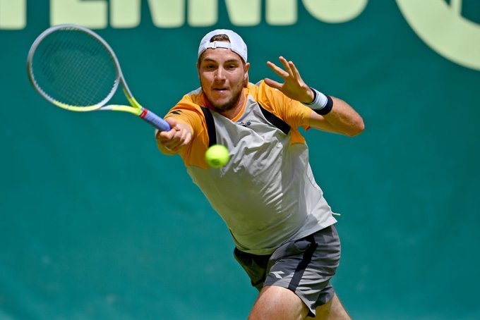 Medvedev fue sorprendido por Struff en Halle