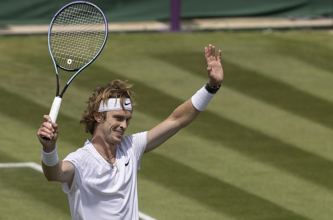 Buena jornada para los rusos en Wimbledon