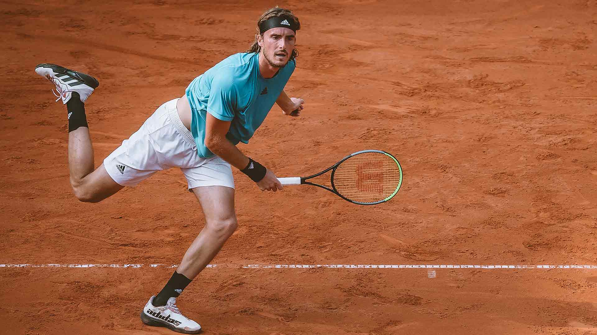 Tsitsipas debutó con un triunfo en Hamburgo