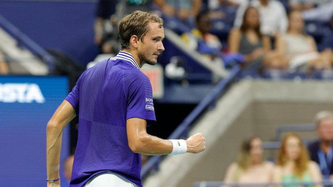 Sólido arranque de Medvedev en Nueva York