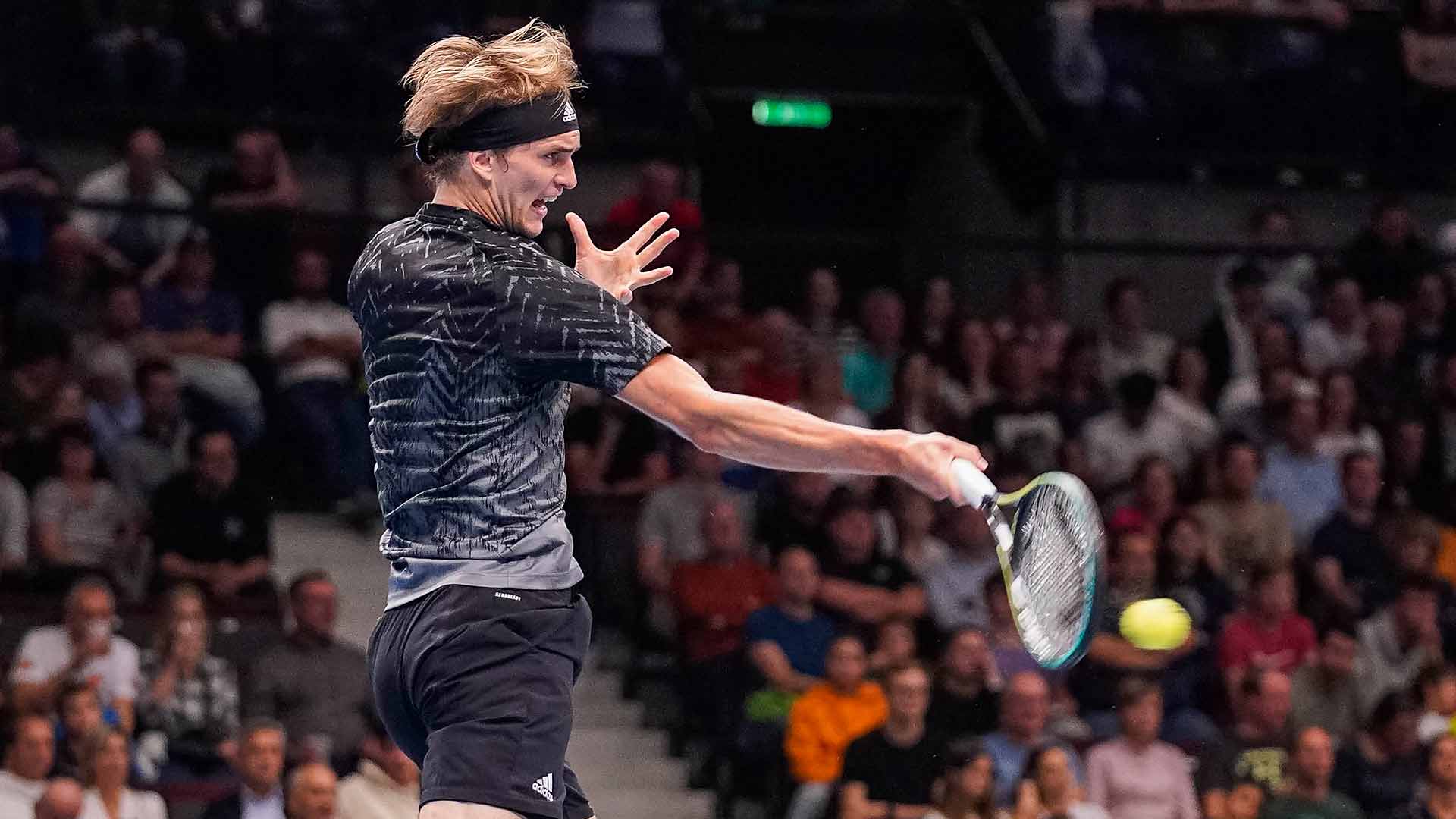 Zverev dio el primer paso en Viena